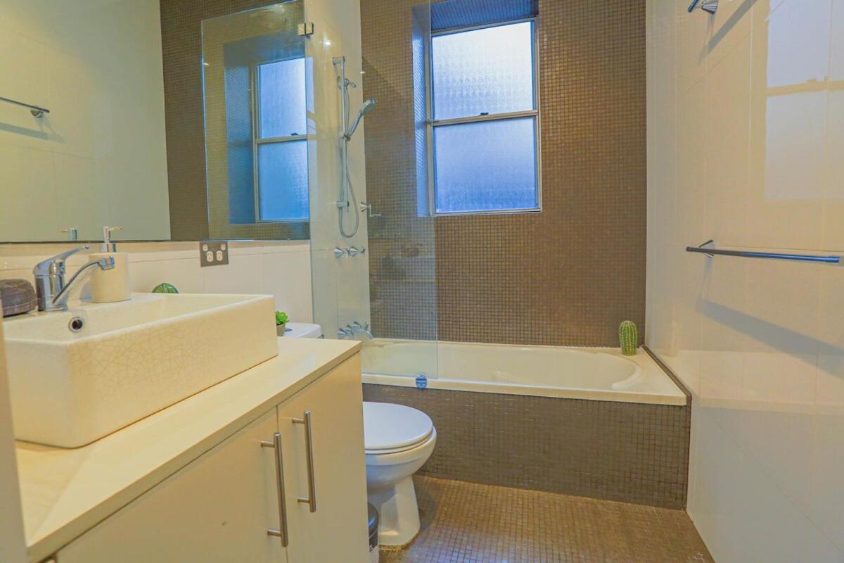 Superb 1 Bedroom King's Cross Apartment *