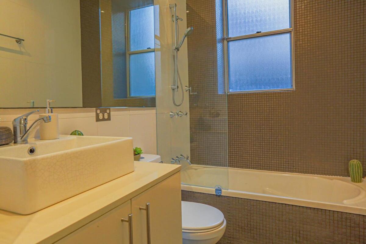 Superb 1 Bedroom King's Cross Apartment *